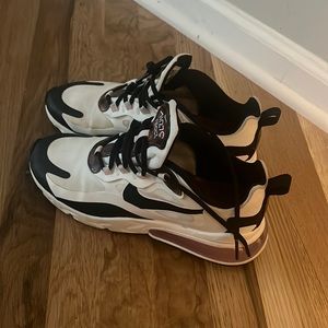 Nike air max 70’s react